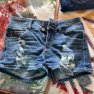 KanCan shorts size 26